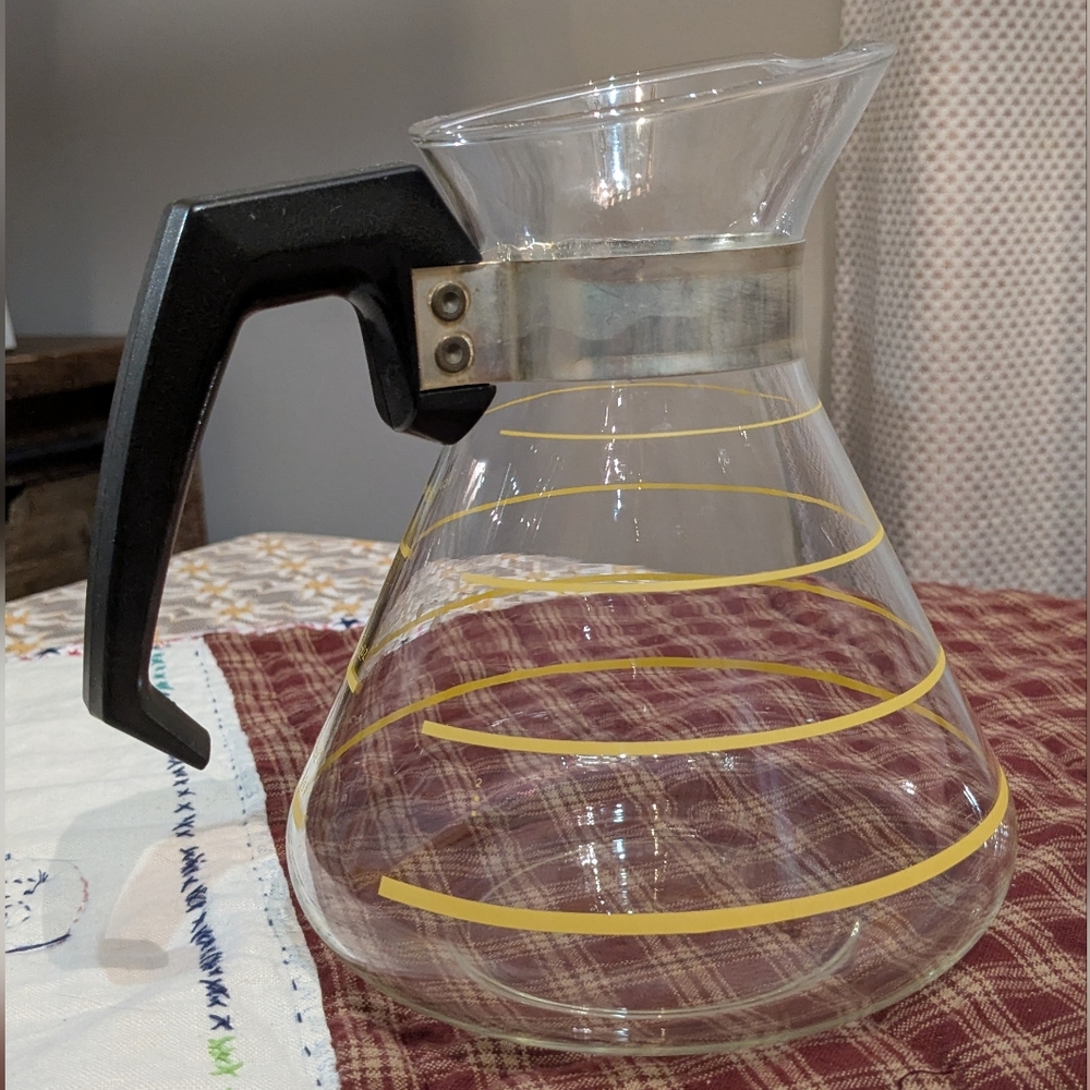 VINTAGE MCM COFFEE GLASS  CARAFE